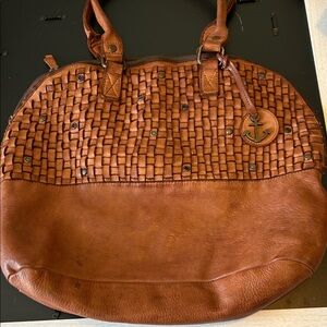 Elegant Harbour 2Nd  Tan Woven Leather Shoulder Bag